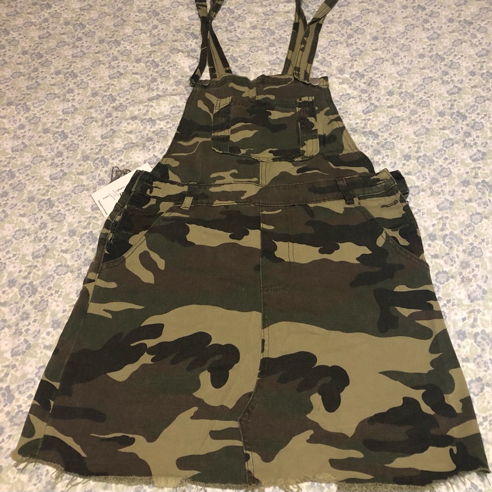 Camo skirt/overall. NWT